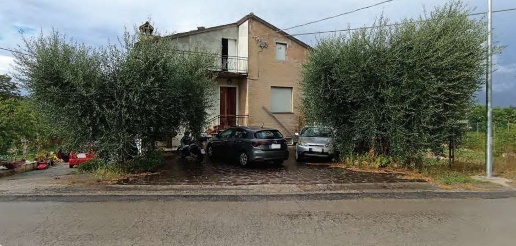 Foto Appartamento in Str. Fonte Carrà, Grottazzolina di 145 m² con 8 locali