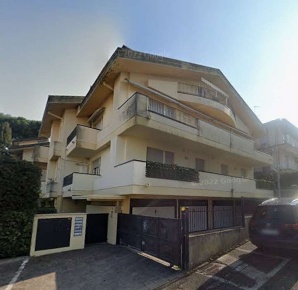Foto Appartamento in Viale Umbria, Riccione Colle dei Pini di 92 m²