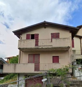 Foto Appartamento in Via Celso Tonucci, Fossombrone Centro di 179 m²