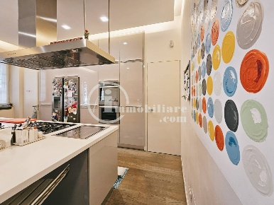 Foto Appartamento in Via Giuseppe Mercalli, Roma di 285 m² con 6 locali