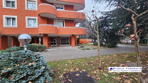 Foto Appartamento a Bollate Calderara di 170 m² con 5 locali in vendita