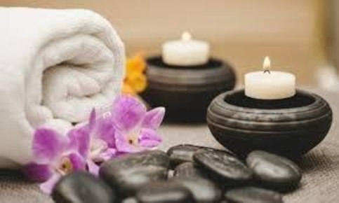 Foto Attività commerciale a Ciriè Centro di 120 m² con 9 locali in vendita