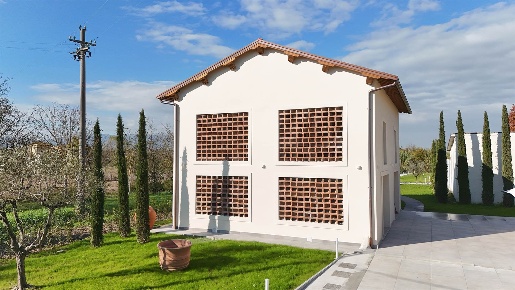 Foto Rustico in via del paradiso 140, Campi Bisenzio di 200 m² con 5 locali