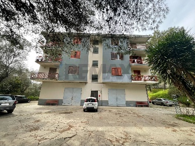 Foto Appartamento in Via Cannata, Corigliano-Rossano di 170 m² con 6 locali