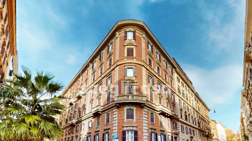 Foto Appartamento in Via Angelo Poliziano, Roma Colle Oppio di 180 m²