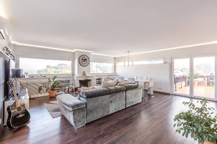 Foto Attico in Via Mario Fani, Roma Camilluccia - Farnesina di 120 m²