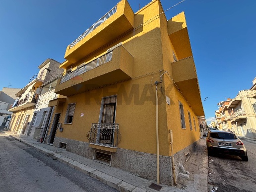 casa indipendente in vendita a Rosolini