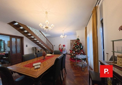 Foto Villa a schiera a Caserta di 260 m² con 6 locali in vendita