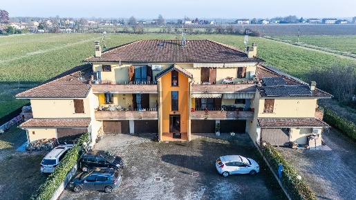 Foto Appartamento in via Vialato, Cadelbosco di Sopra Argine di 97 m²