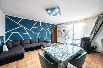 Foto Appartamento in via Vialato, Cadelbosco di Sopra Argine di 97 m²