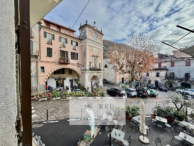 Foto Appartamento in Piazza Cavour, Pieve di Teco Centro di 60 m²
