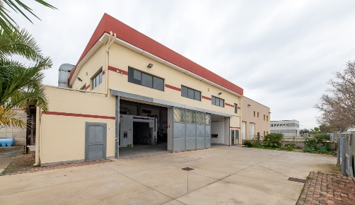 Foto Capannone industriale a Quartu Sant'Elena di 315 m² con 1 locali