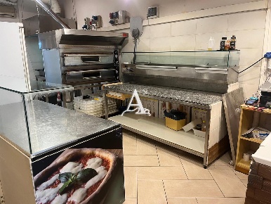Foto Bar a Verona Santa Croce di 80 m² con 2 locali in vendita