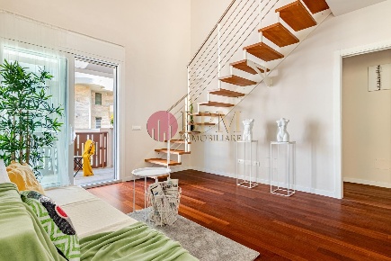 Foto Appartamento in Piazza Attias 25, Livorno di 130 m² con 3 locali