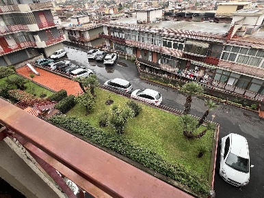 Foto Appartamento in Via Michelangelo Buonarroti 13, Aci Catena Centro