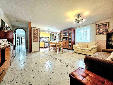 Foto Appartamento in Via Fronda 24, Nocera Inferiore di 120 m² con 3 locali