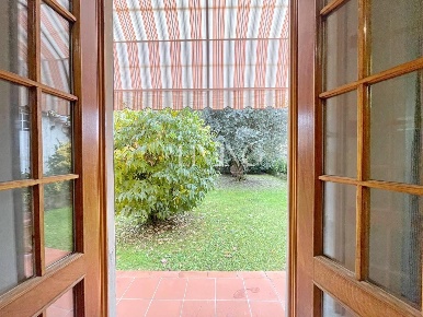Foto Casa indipendente a Lucca Santissima Annunziata di 160 m² con 6 locali