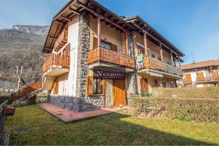 Foto Appartamento in Via duca d'aosta 147, Villa d'Ogna di 55 m² in vendita