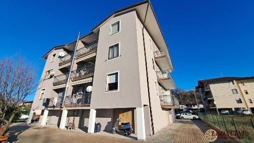 Foto Appartamento in Via Fasnola, Filattiera Centro di 110 m² con 5 locali