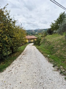 Foto Villa a schiera in Contrada Rufiano IV, Bisenti di 250 m² con 8 locali