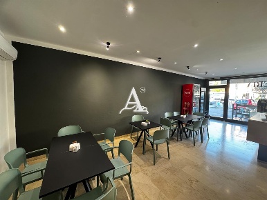 Foto Bar a Lazise di 80 m² con 2 locali in vendita