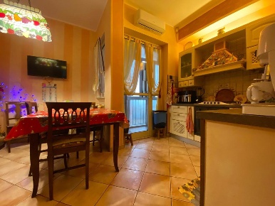 Foto Appartamento in Via G.QUARELLO 22/B, Torino di 100 m² con 5 locali