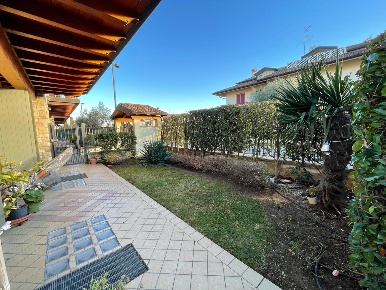 Foto Appartamento in Via Maestro Eligio Miglietta 3, Chiari di 85 m²