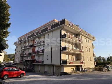 Foto Box in Via Sangrina 11, Castel di Sangro Centro di 17 m² con 1 locali