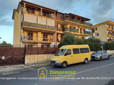 Foto Appartamento Villaricca di 114 m² con 6 locali all'asta