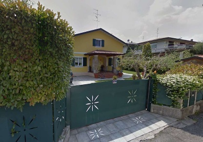 Foto Villa unifamiliare in Via Giacomo Puccini 7, Desenzano del Garda