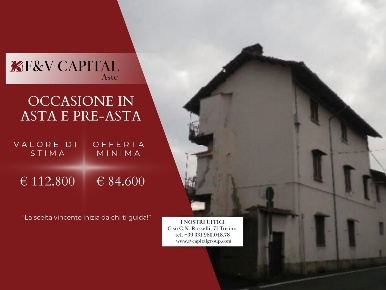 Foto Appartamento in Via Giuseppe Mazzini, Valperga Centro di 440 m²