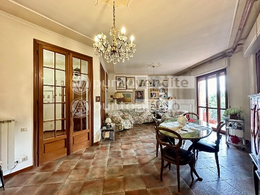 appartamento in vendita a Lucca in zona Centro Città