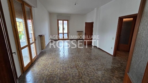 Foto Appartamento a Empoli Stazione - Agenzia delle Entrate di 110 m²