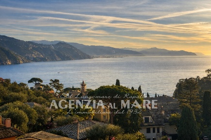 Foto Appartamento a Rapallo San Michele di Pagana di 80 m² con 3 locali