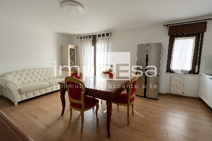 Foto Appartamento in Via Strada Capitelle, Treviso San Pelaio di 95 m²