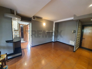Foto Appartamento in Via Mar Della Cina, Roma Torrino di 75 m² con 2 locali