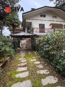 Foto Villa a schiera a Ravenna di 85 m² con 4 locali in vendita