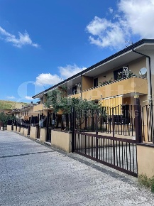 Foto Attico in Vicinale Chiesa, Camigliano di 90 m² con 5 locali in vendita