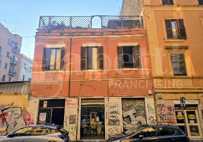 Foto Appartamento in Via dei Sardi 48, Roma San Lorenzo di 72 m² in vendita