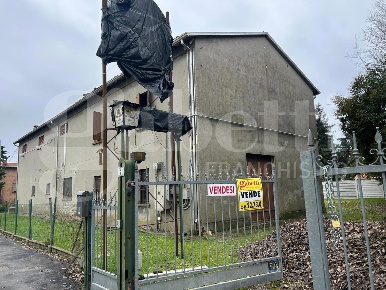 Foto Appartamento a Lugo di 522 m² con 7 locali in vendita