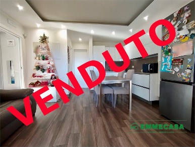 Foto Villa unifamiliare a Valenzano di 290 m² con 3 locali in vendita