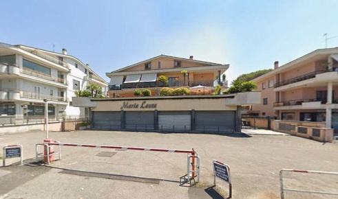 Foto Appartamento in Via Casilina 1888, Roma Finocchio di 104 m² all'asta