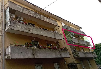 Foto Appartamento in Via Maria Montessori, Como Trecallo di 92 m² all'asta