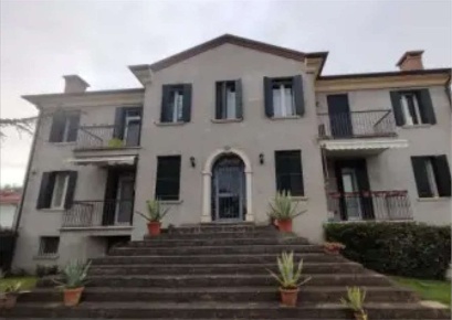 Foto Appartamento in Via Domenico Thiene, Sossano Centro di 108 m² all'asta