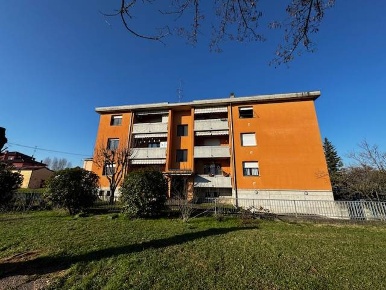 Foto Appartamento a Parma Paradigna - Centro Torri di 110 m² con 6 locali
