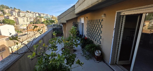 Foto Appartamento in via messina, Caltanissetta Centro di 88 m² in vendita