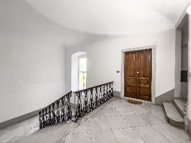 Foto Appartamento a Sarzana Centro di 67 m² con 2 locali in vendita