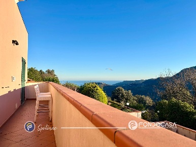 Foto Case semi ndipendenti in Via Vilmar, Vezzi Portio di 169 m² in vendita