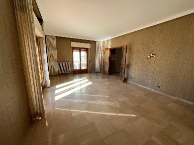 Foto Appartamento in Via Demostene 48, Ragusa Croce - Selvaggio di 210 m²