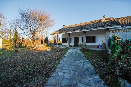 Foto Villa singola in VIA LEONARDO DA VINCI, San Benigno Canavese di 220 m²